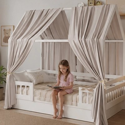 Ciel de lit vert sauge sur lit cabane, décoration chambre enfant